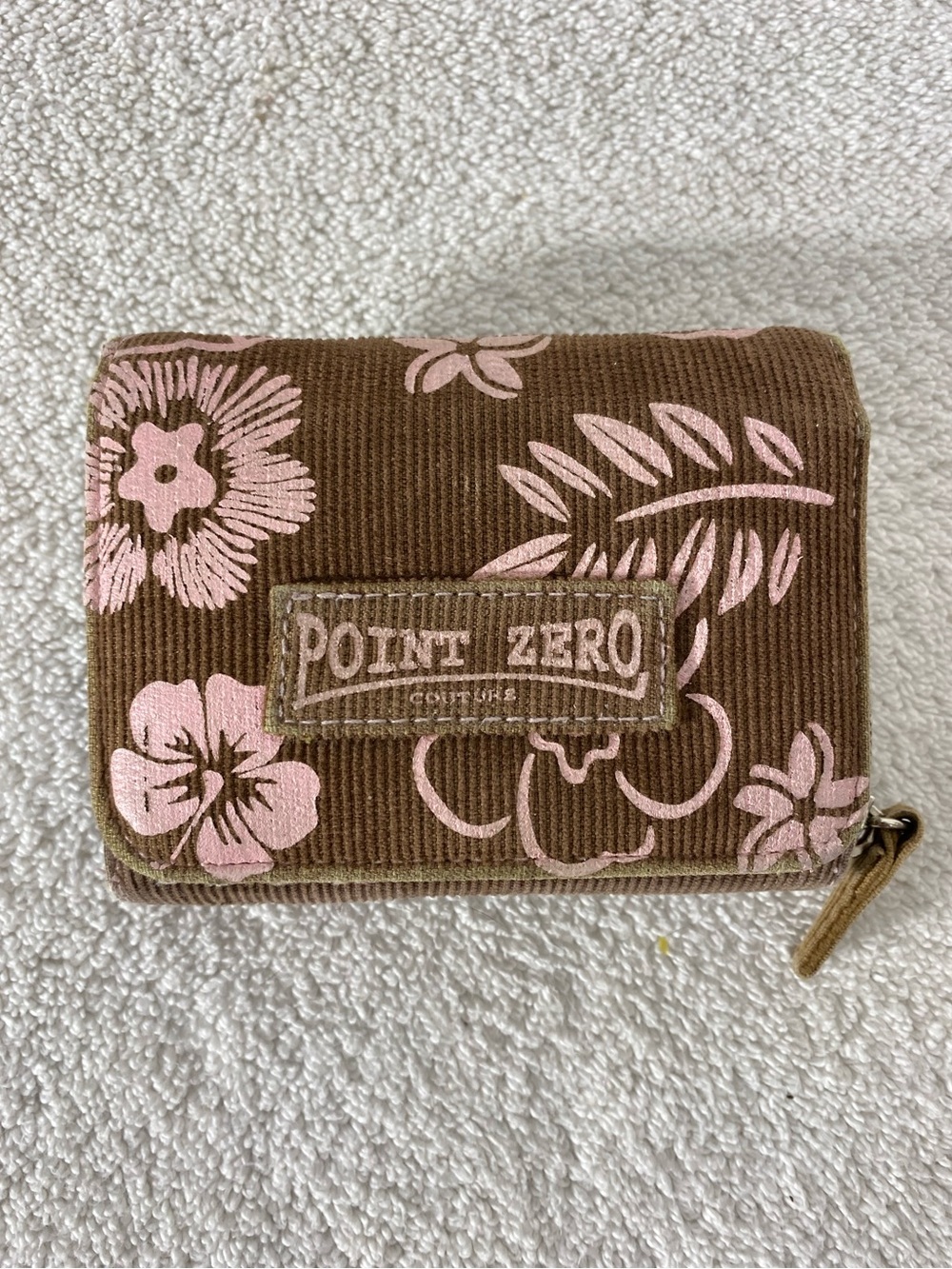 5/$25 Vintage Y2K Point Zero Brown Corduroy W Pink Flowers Tri Fold Wallet Retro